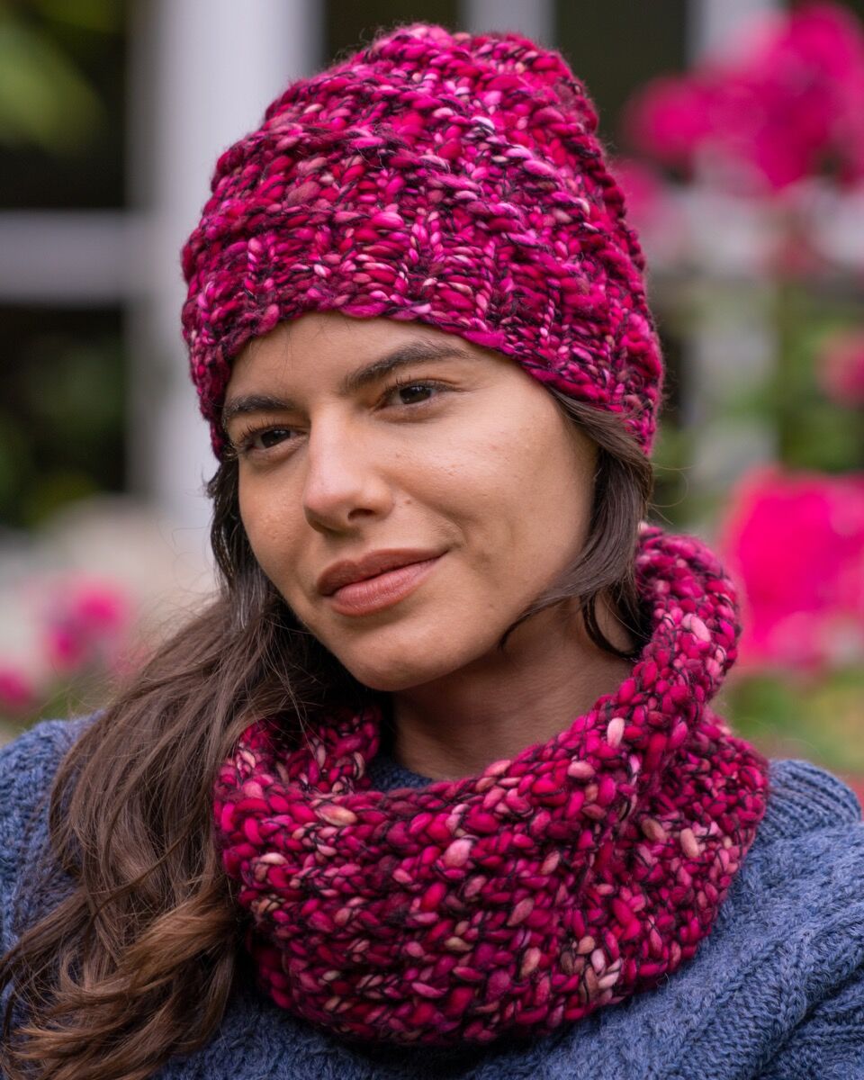 Fuschia hat store