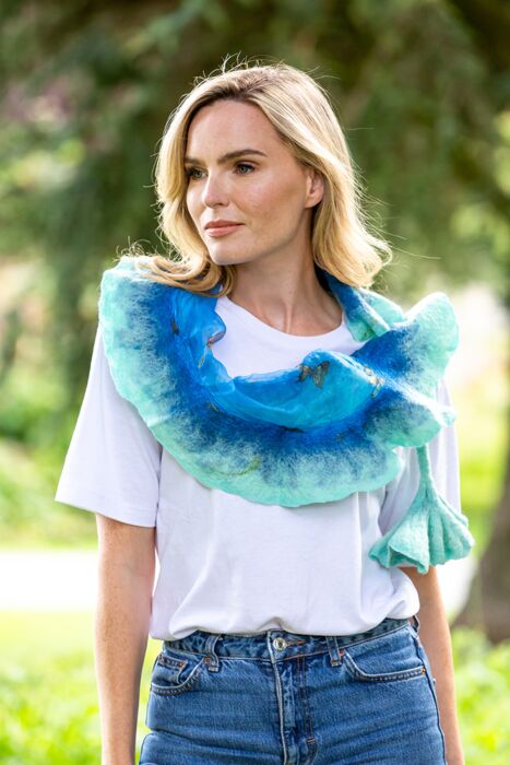 Handmade shop wool scarf