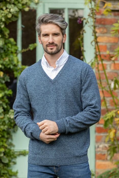 Men's V-Neck Lambswool Sweater