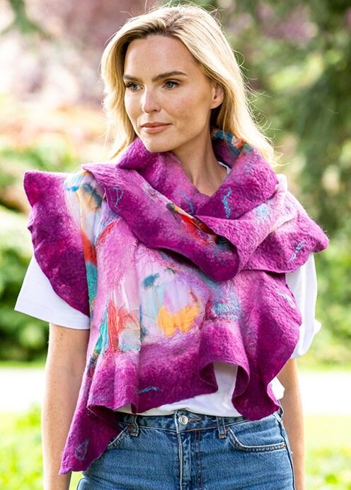 Tålmodighed Suri Produktivitet Felt Wool Scarf with butterfly patterns | The Sweater Shop