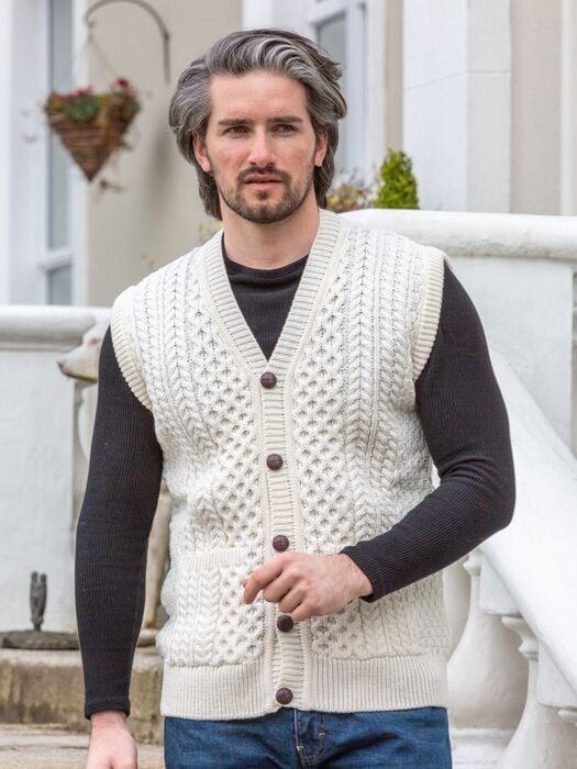 Nederigheid Super goed verhouding Mens Merino Wool V Neck Sweater Vest Natural | The Sweater Shop
