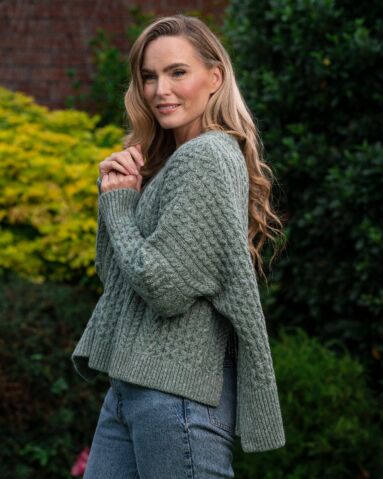 Cropped Ladies Aran Sweater Apple