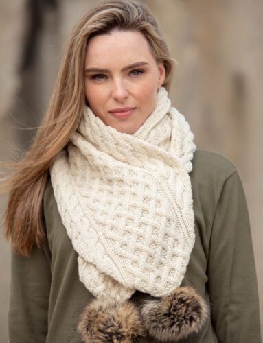 Natural Pom Pom Scarf 