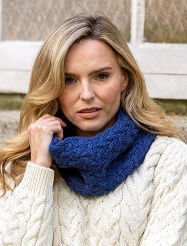 Super Soft Aran Snood Royal Blue B859