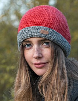 Irish Crochet Hat Raspberry
