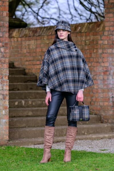 Irish Tweed Poncho Grey / Black Mix col.21