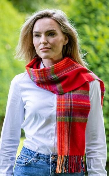 100% lambswool Red, Green & Blue 207