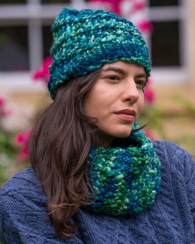 Handmade in Ireland - Supersoft Hat with snood set - Teal